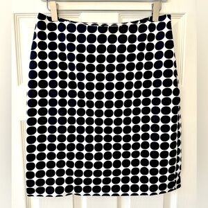 ANNE KLEIN Navy Polka Dot Pencil Skirt - Size 6